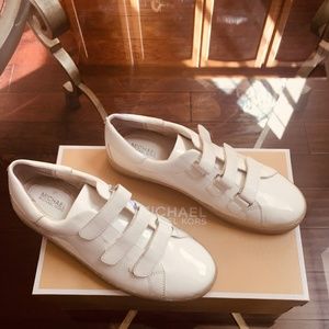 MICHAEL KORS SNEAKERS - Size 8M/8.5M